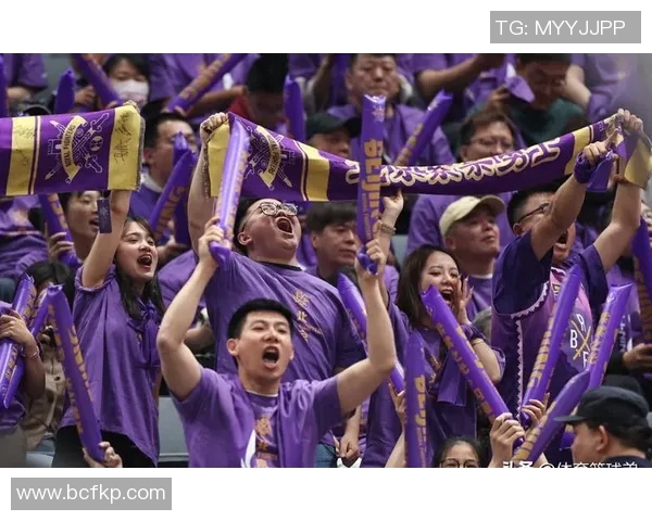 季前赛精彩对决辽宁队与北控队的激烈较量引发球迷热议